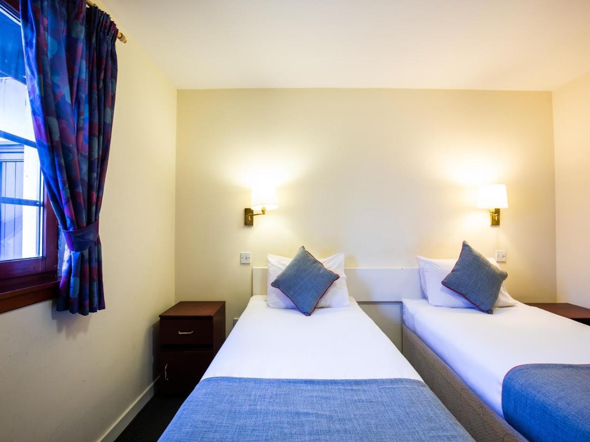Longforgan Coaching Inn Dundee Eksteriør billede