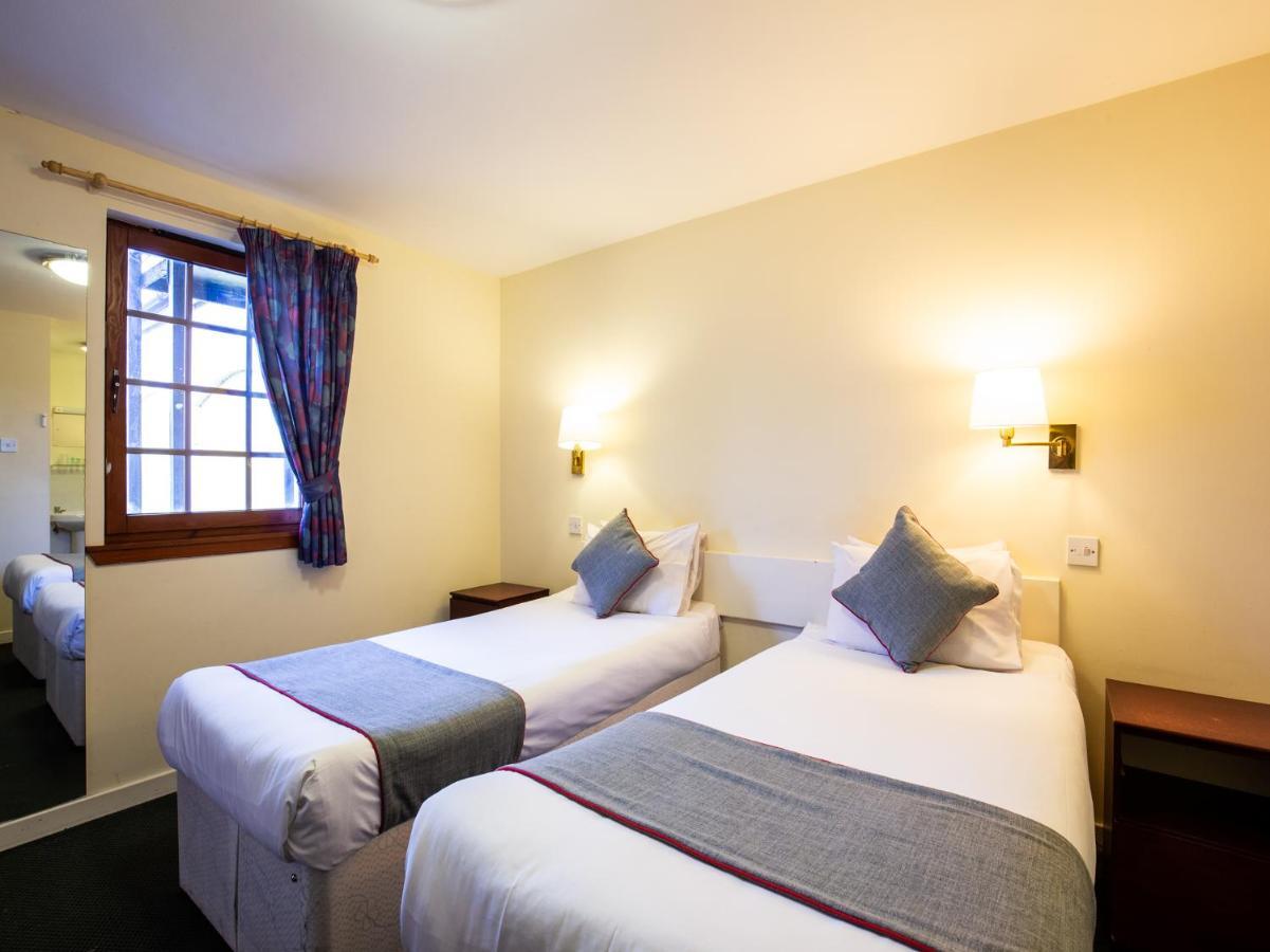 Longforgan Coaching Inn Dundee Eksteriør billede