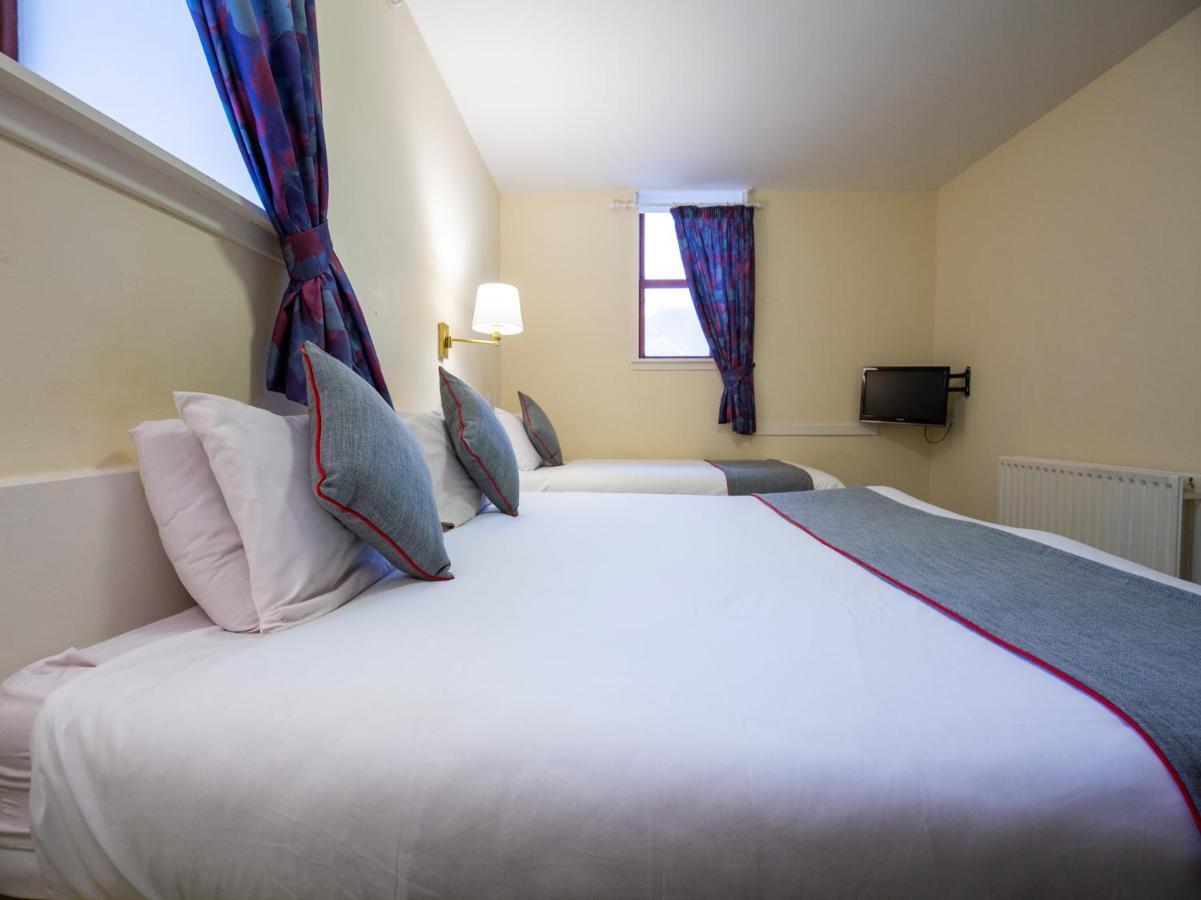Longforgan Coaching Inn Dundee Eksteriør billede